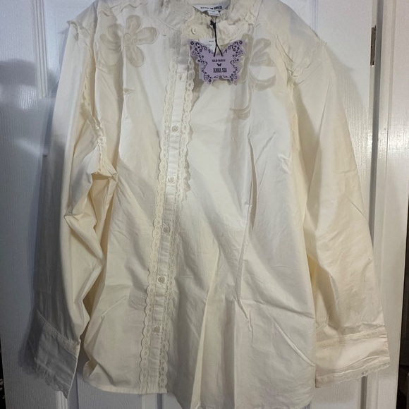 Old Navy x Anna Sui Button-Down Applique Top - Picture 6 of 16